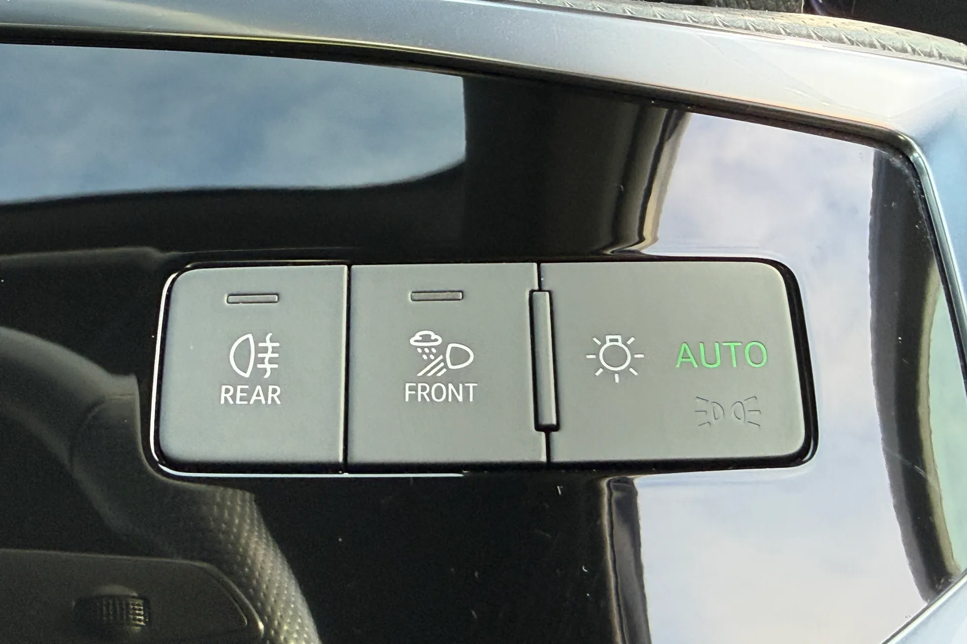 Audi Q3 thumbnail image number 20