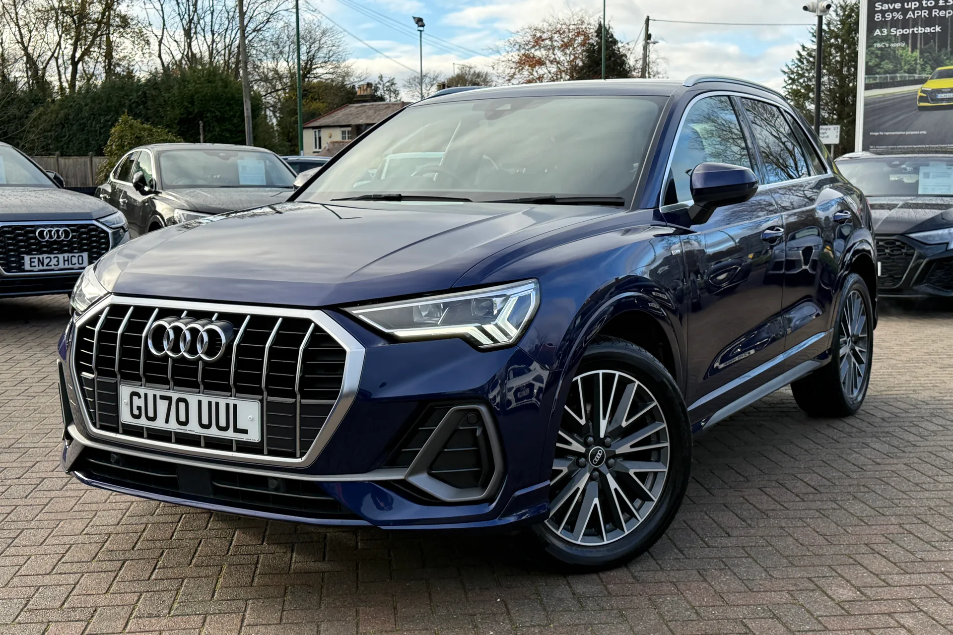 Audi Q3 thumbnail image number 23