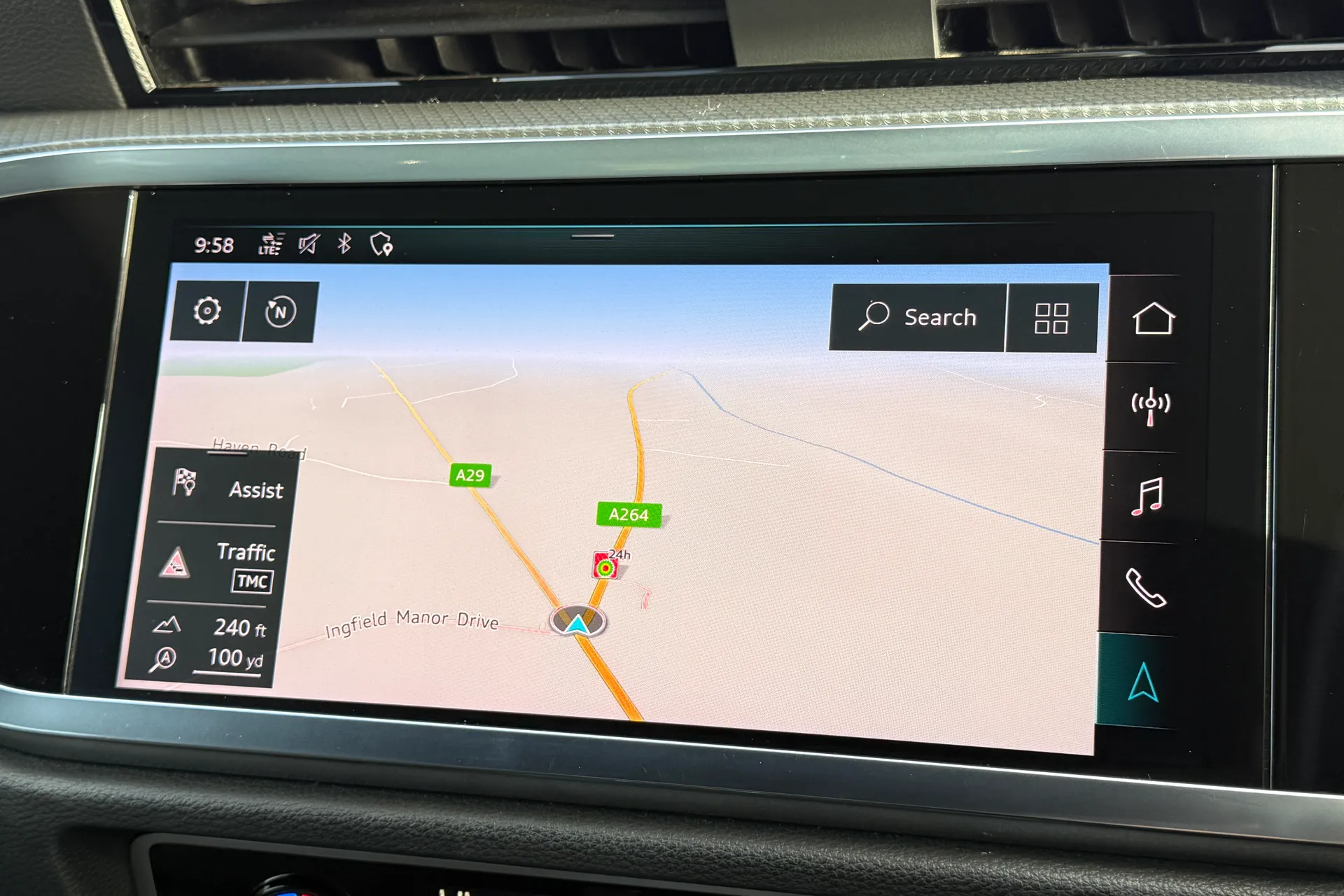 Audi Q3 thumbnail image number 4