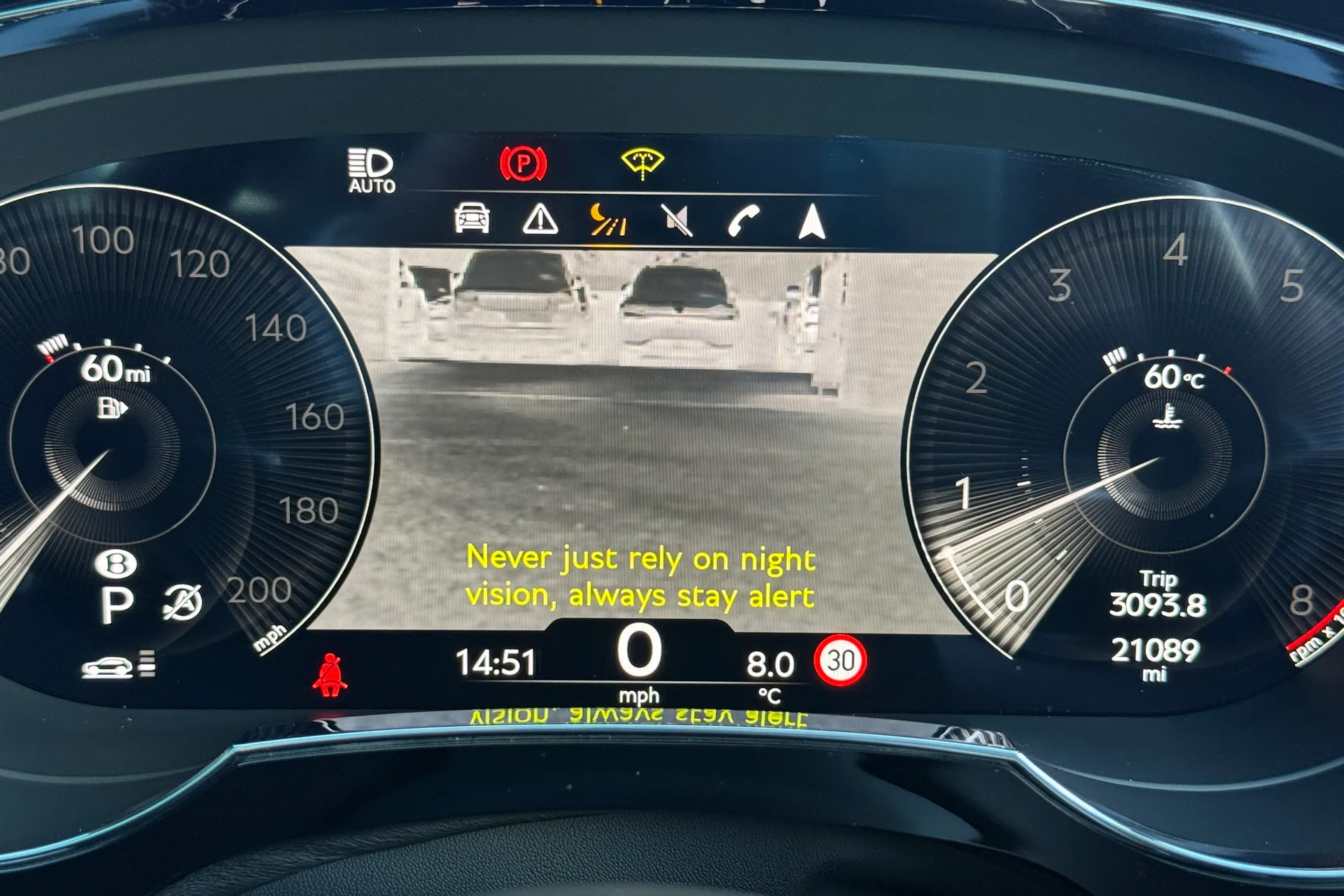 Bentley BENTAYGA thumbnail image number 25