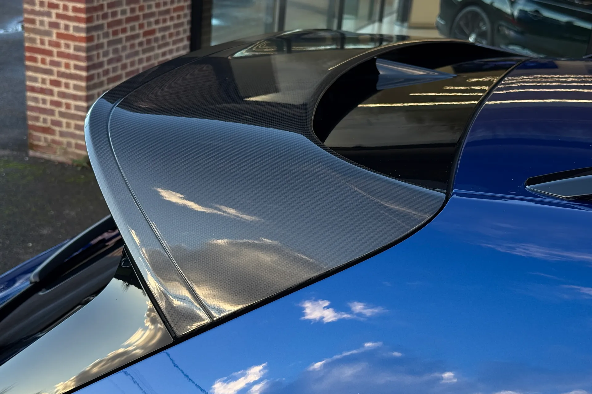 Bentley BENTAYGA thumbnail image number 37