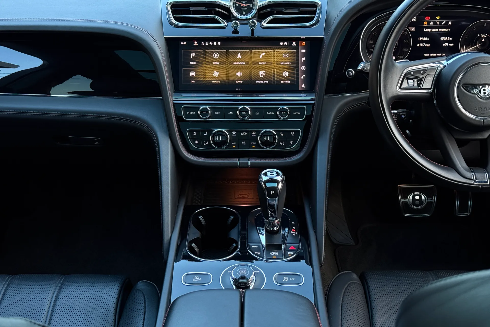 Bentley BENTAYGA thumbnail image number 16