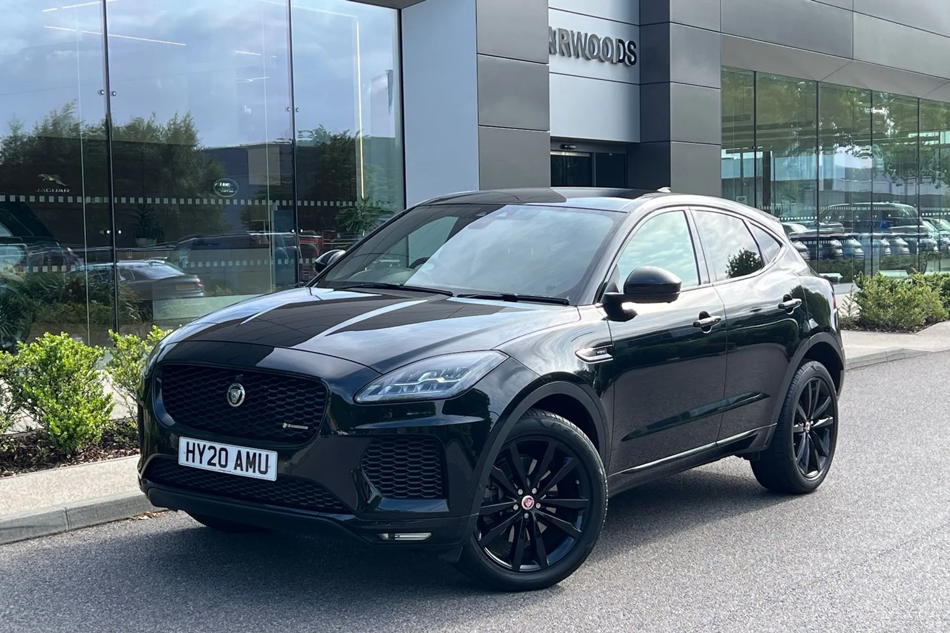 Jaguar E-PACE thumbnail image number 17