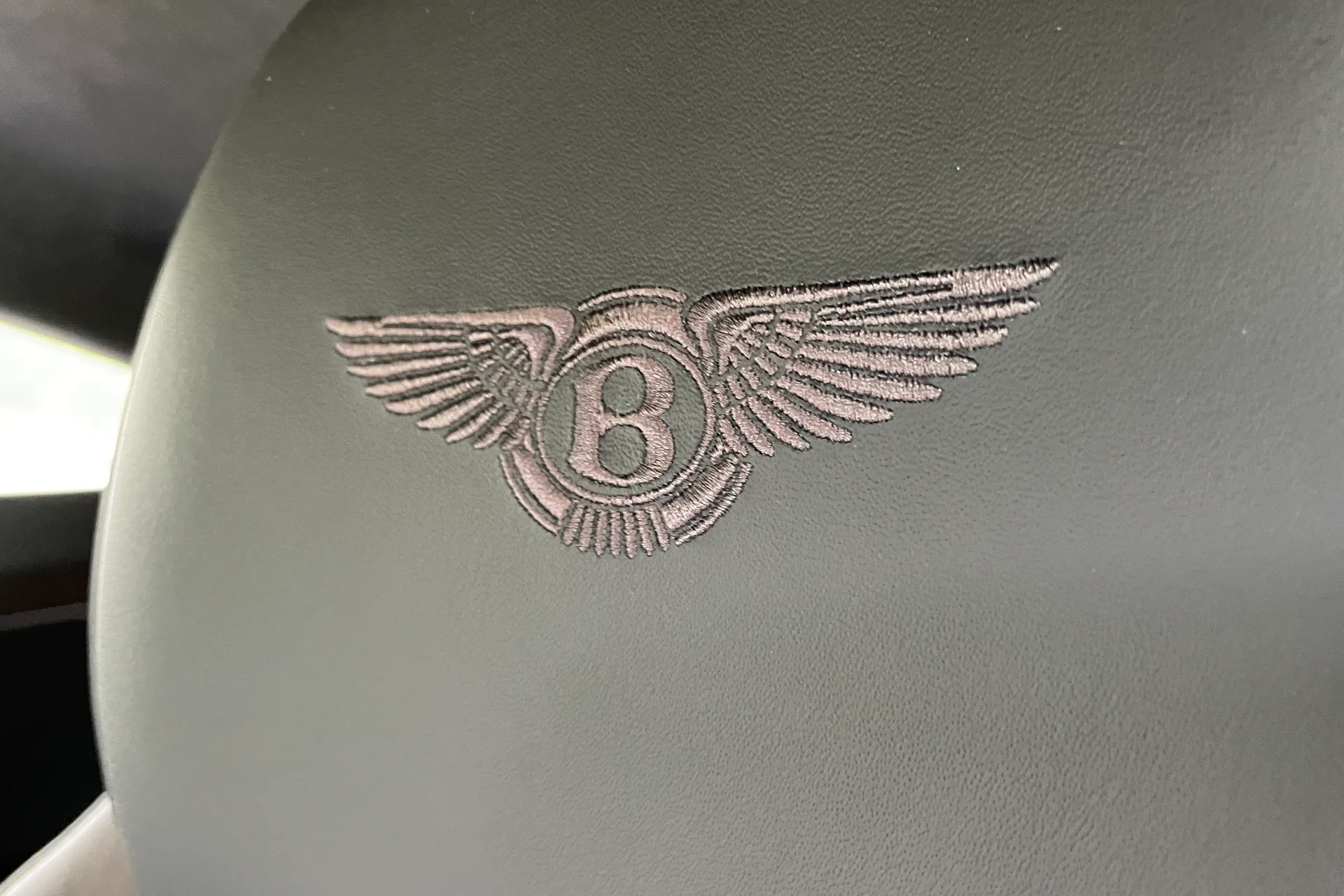 Bentley CONTINENTAL GT thumbnail image number 57