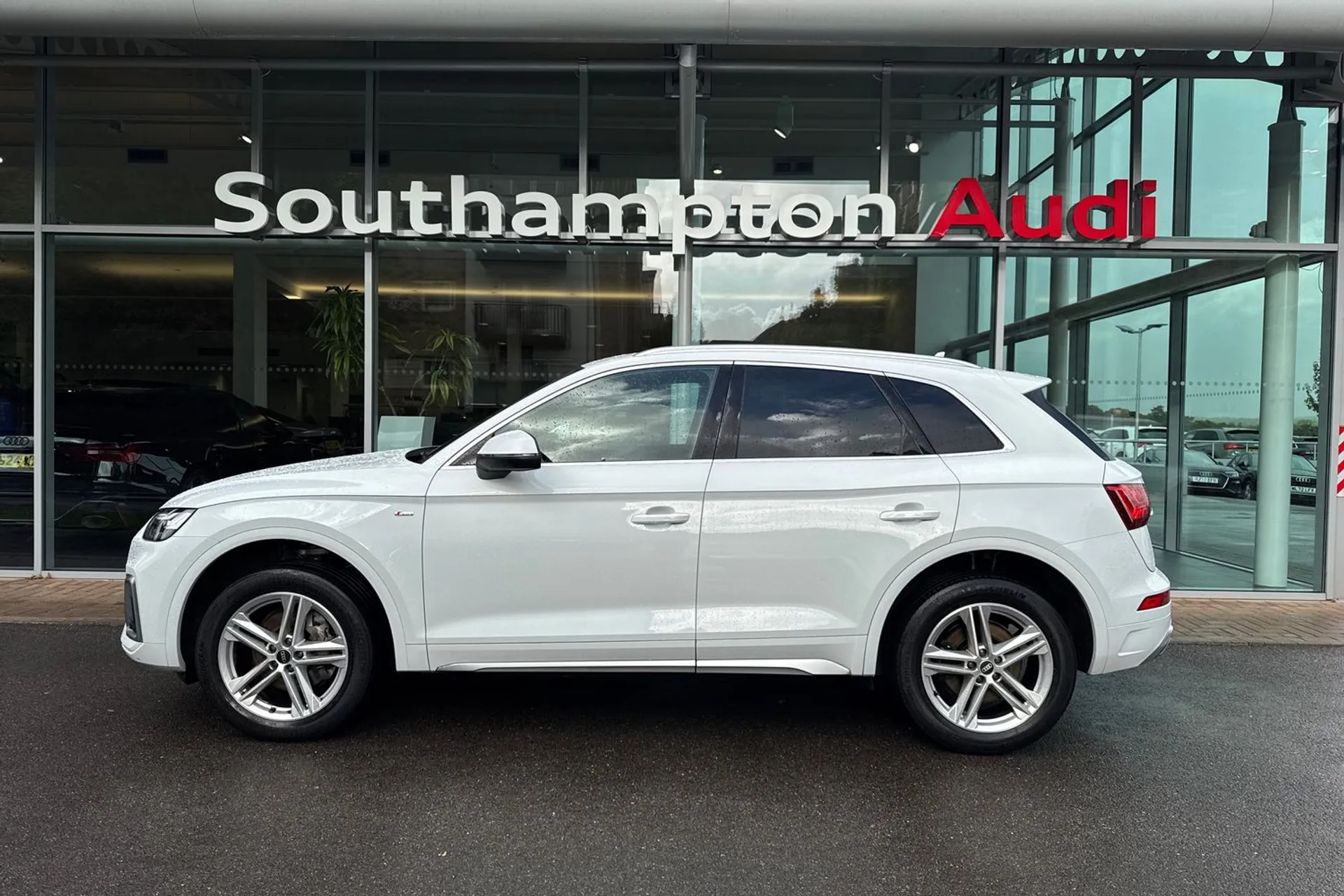 Audi Q5 thumbnail image number 8