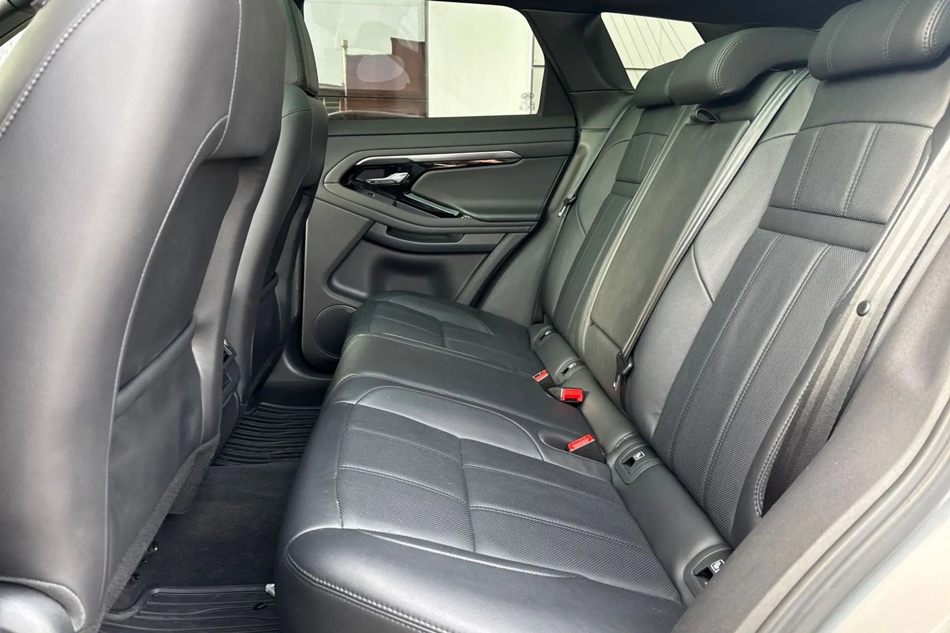 LAND ROVER RANGE ROVER EVOQUE thumbnail image number 39