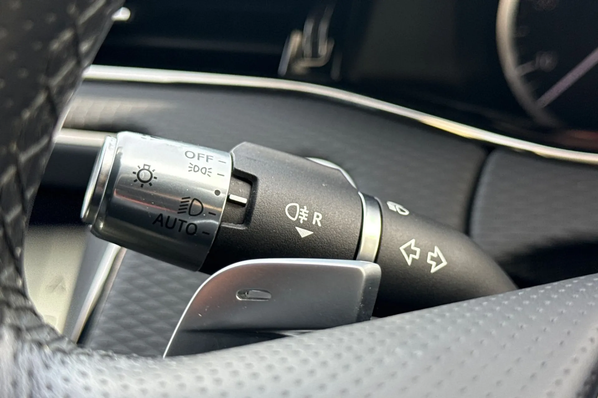 LAND ROVER RANGE ROVER EVOQUE thumbnail image number 59