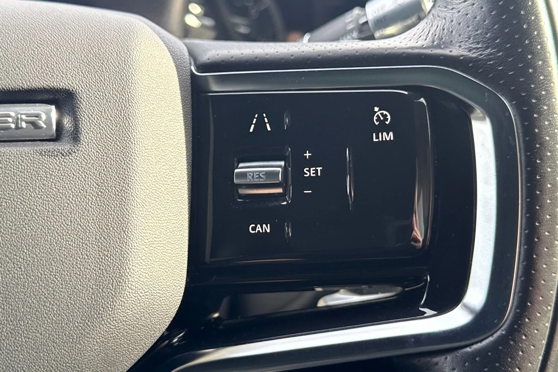 LAND ROVER RANGE ROVER EVOQUE thumbnail image number 46