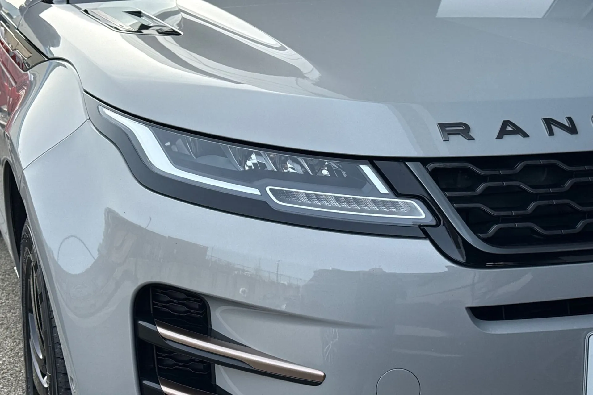 LAND ROVER RANGE ROVER EVOQUE thumbnail image number 28