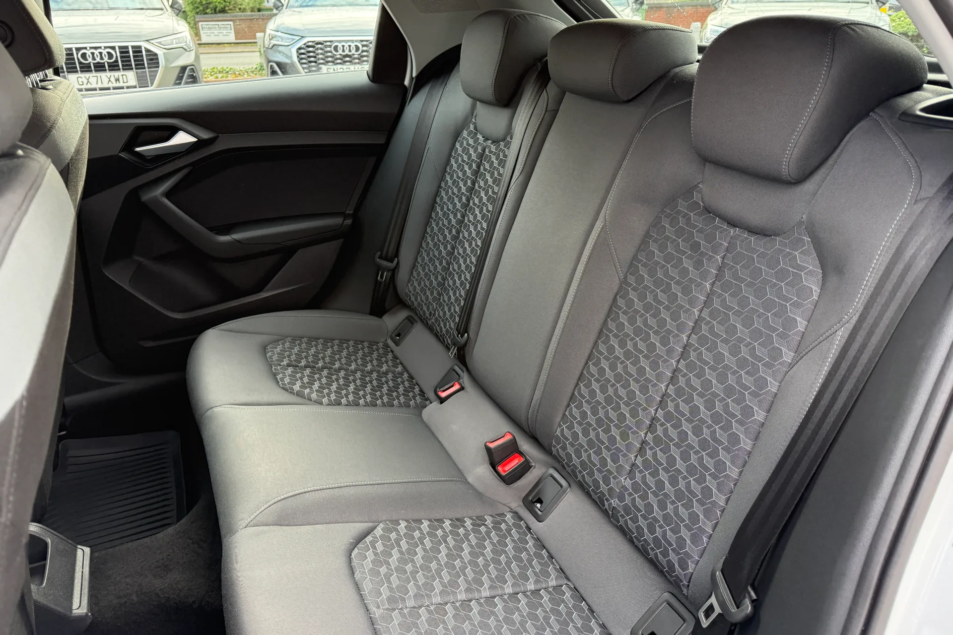 Audi A1 thumbnail image number 36