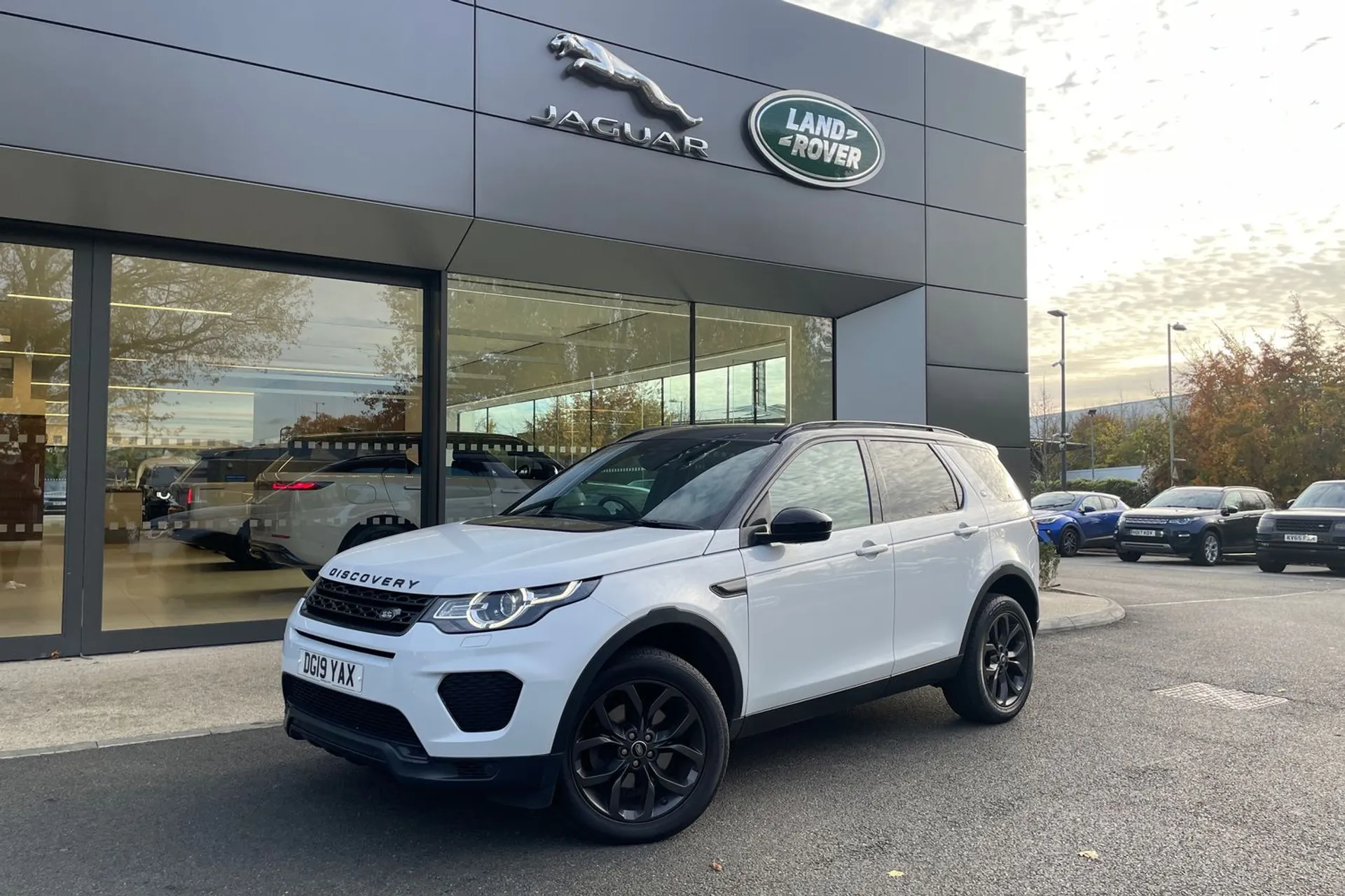 LAND ROVER DISCOVERY SPORT thumbnail image number 25