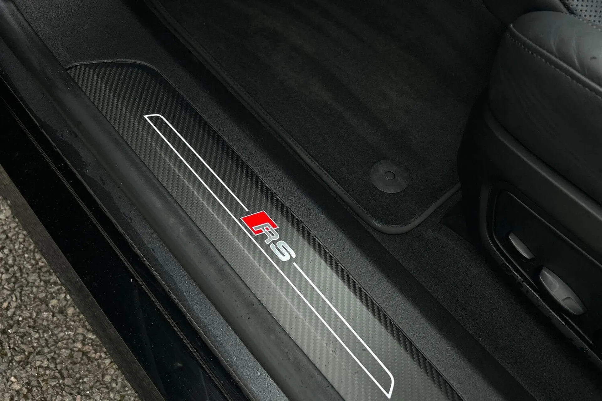 Audi RS e-tron GT thumbnail image number 26