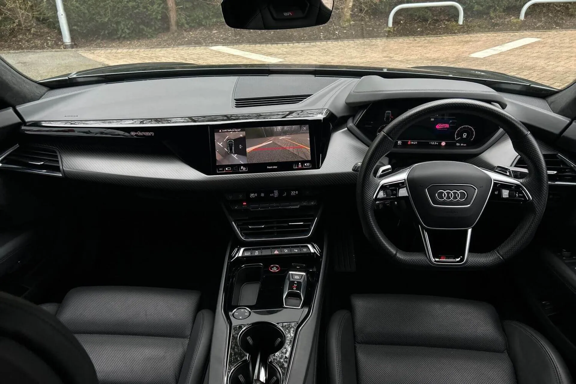 Audi RS e-tron GT thumbnail image number 29