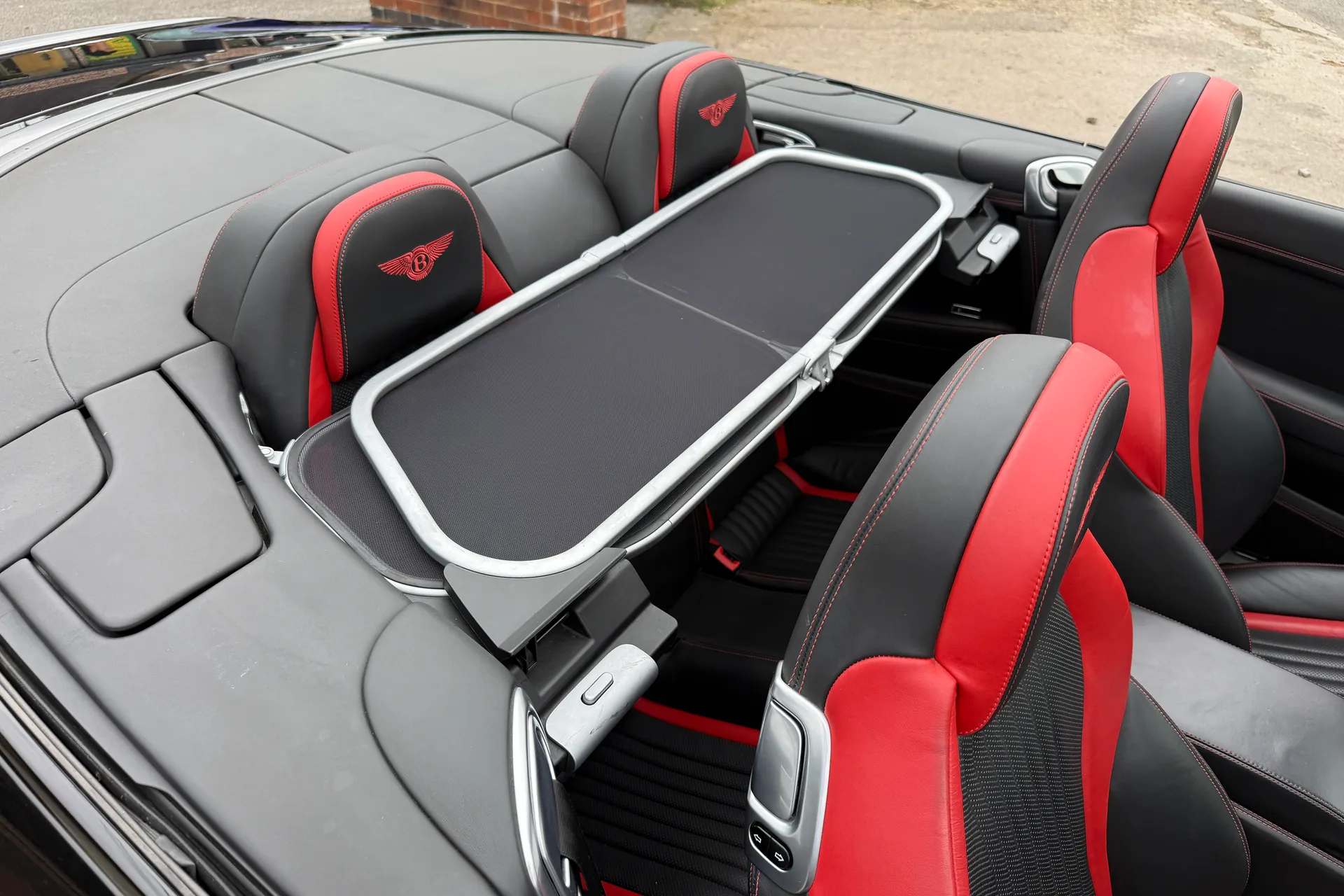 Bentley CONTINENTAL GTC thumbnail image number 15