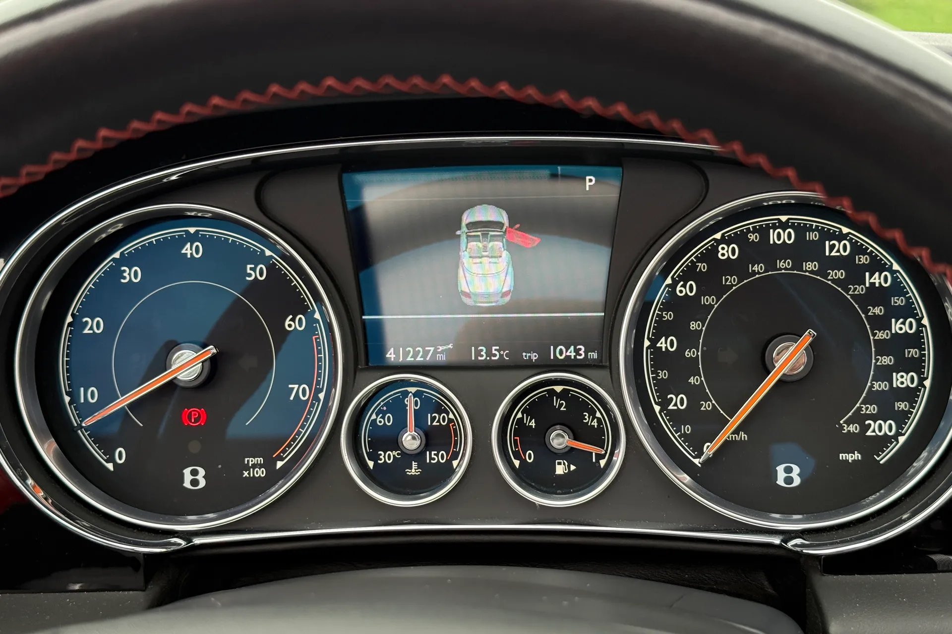 Bentley CONTINENTAL GTC thumbnail image number 28