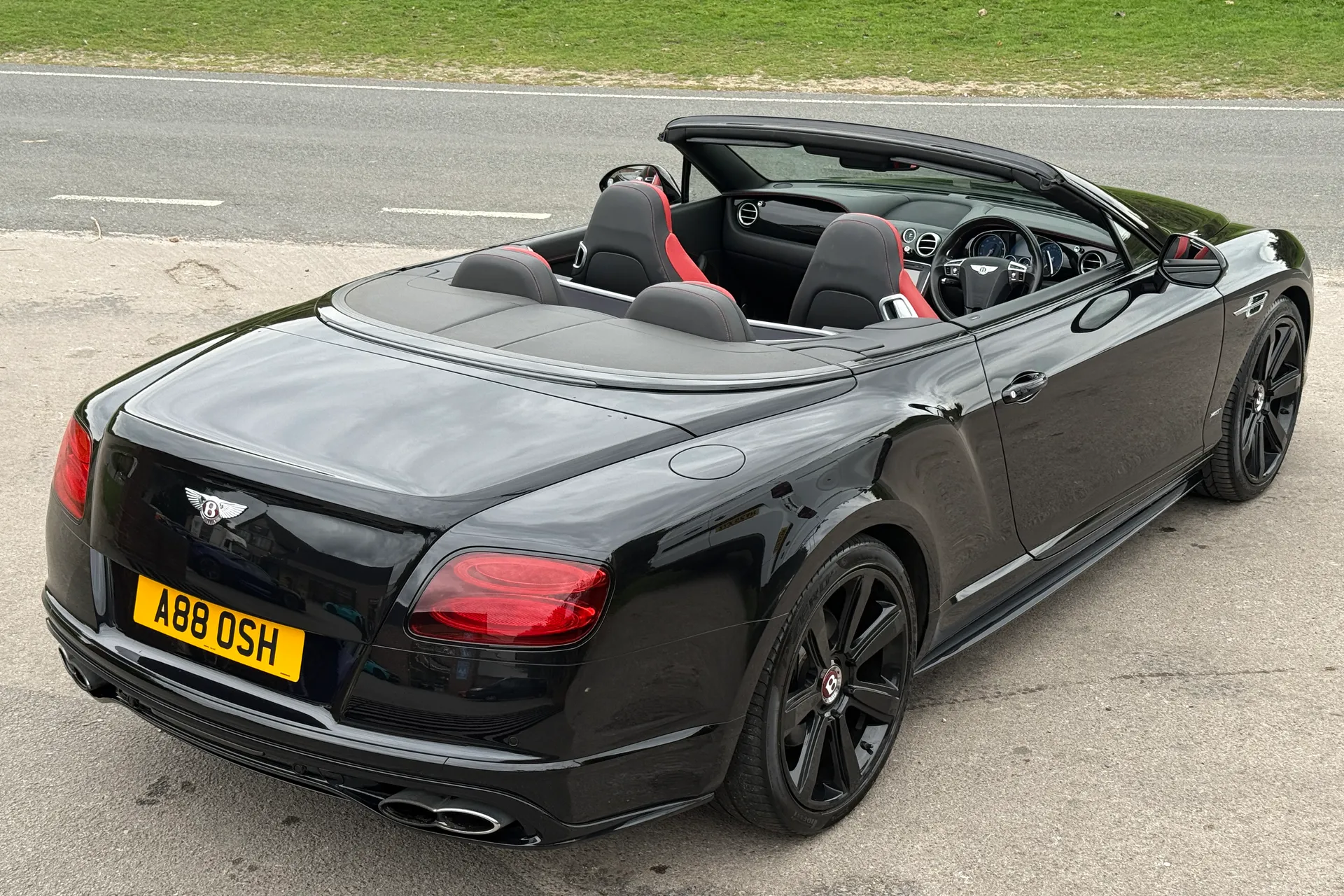 Bentley CONTINENTAL GTC thumbnail image number 14