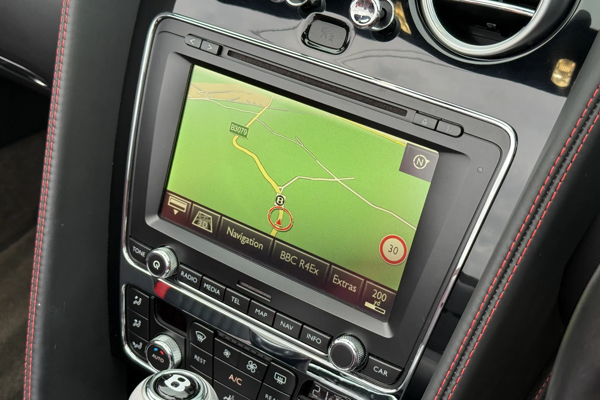 Bentley CONTINENTAL GTC thumbnail image number 31