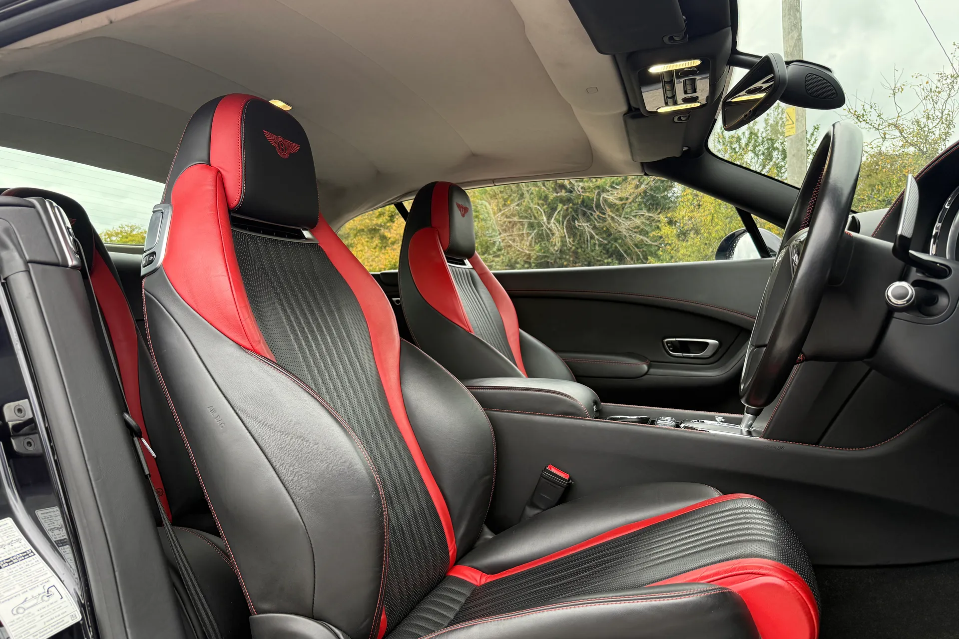 Bentley CONTINENTAL GTC thumbnail image number 41