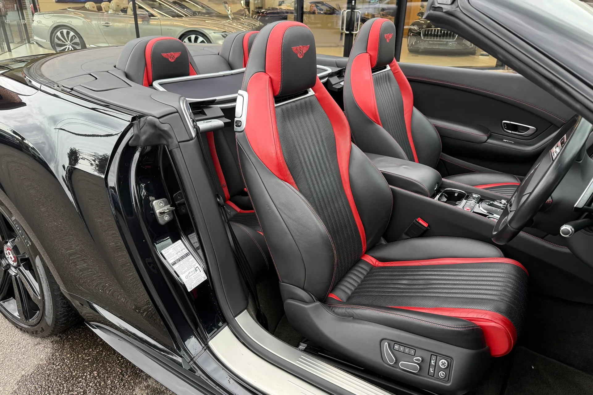 Bentley CONTINENTAL GTC thumbnail image number 7