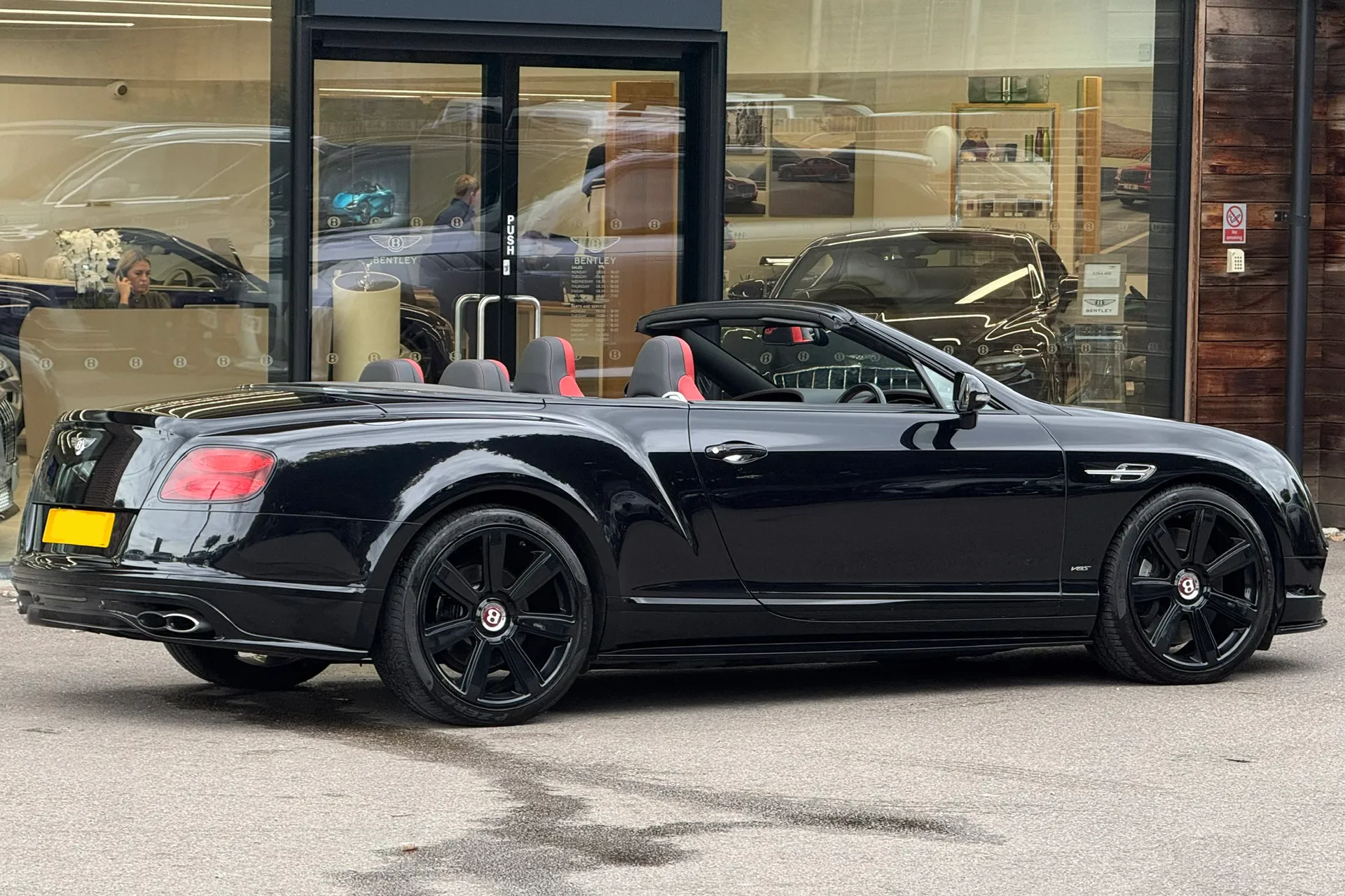 Bentley CONTINENTAL GTC thumbnail image number 9