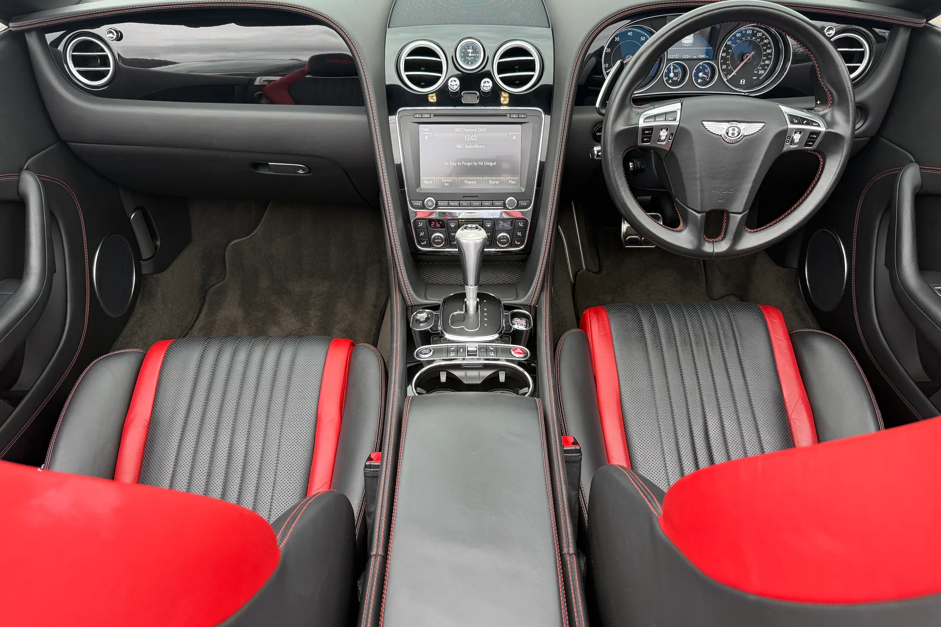 Bentley CONTINENTAL GTC thumbnail image number 16