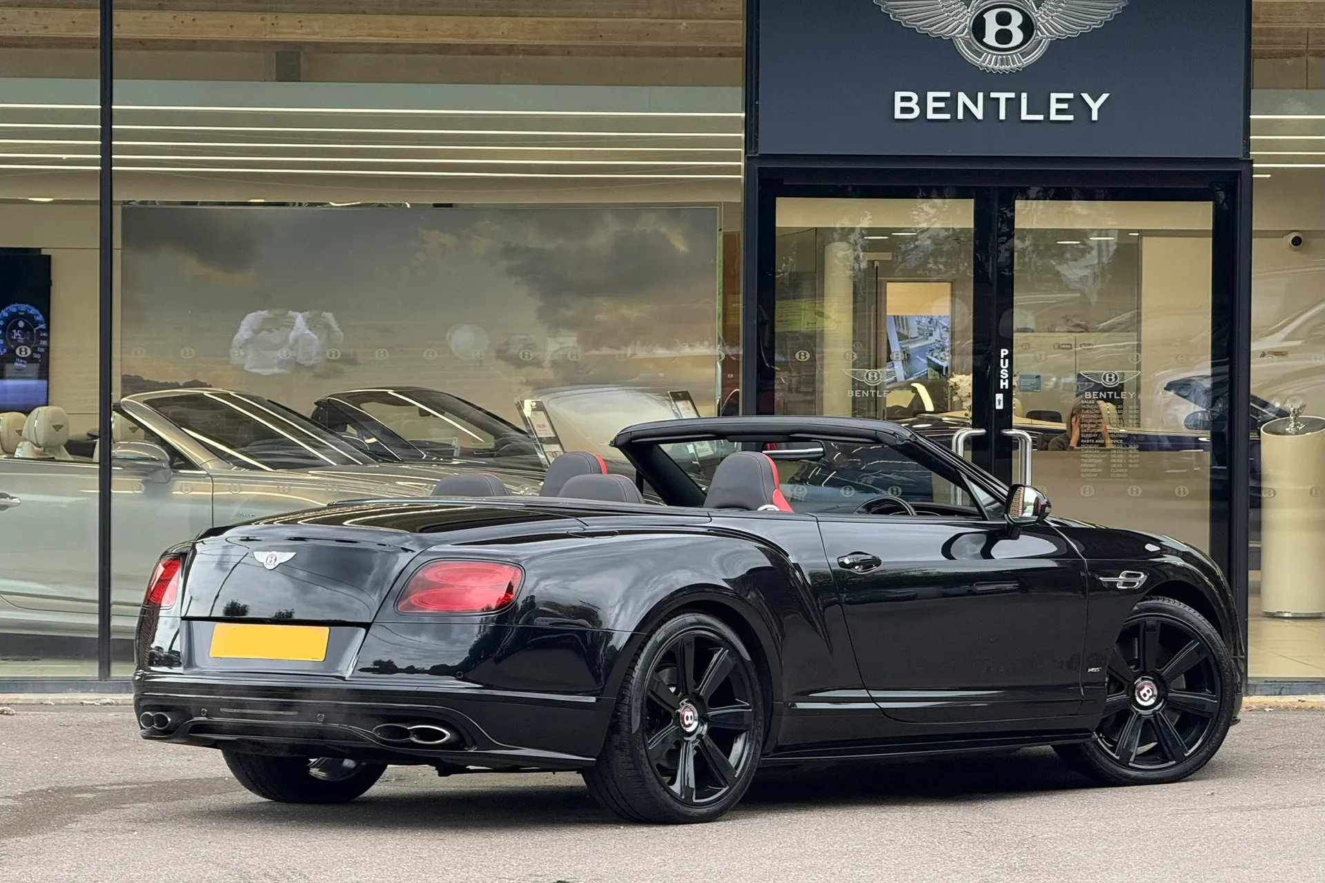 Bentley CONTINENTAL GTC thumbnail image number 4