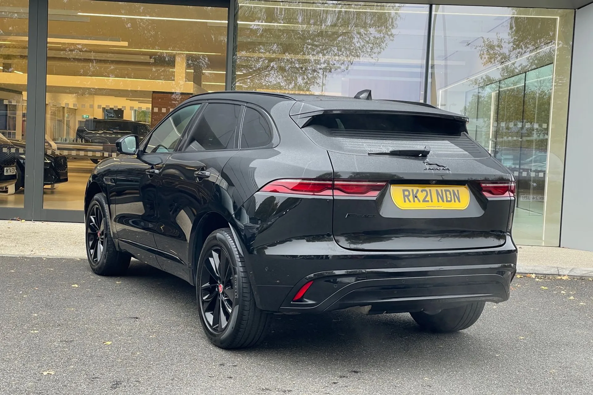 Jaguar F-PACE thumbnail image number 63