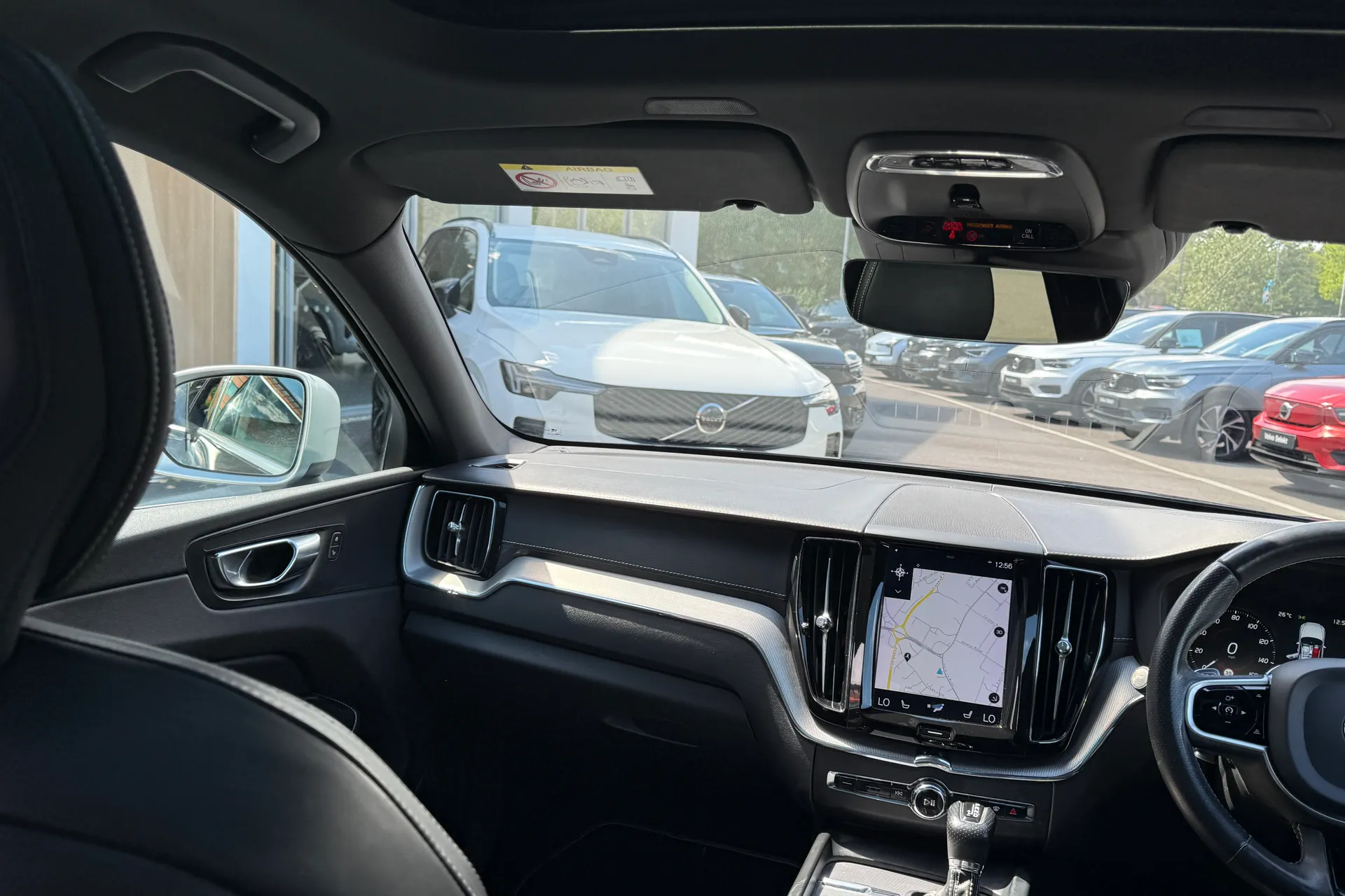 Volvo XC60 thumbnail image number 32