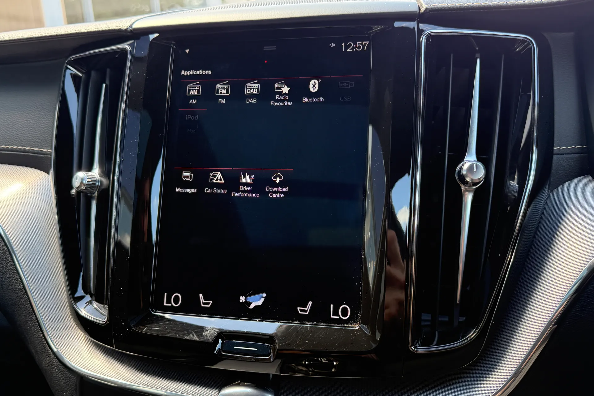 Volvo XC60 thumbnail image number 41