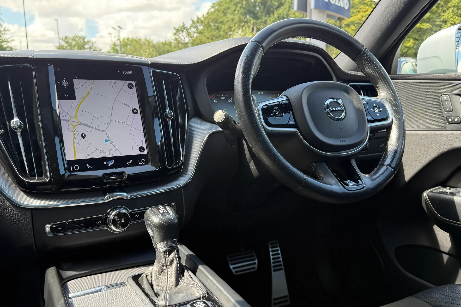 Volvo XC60 thumbnail image number 35