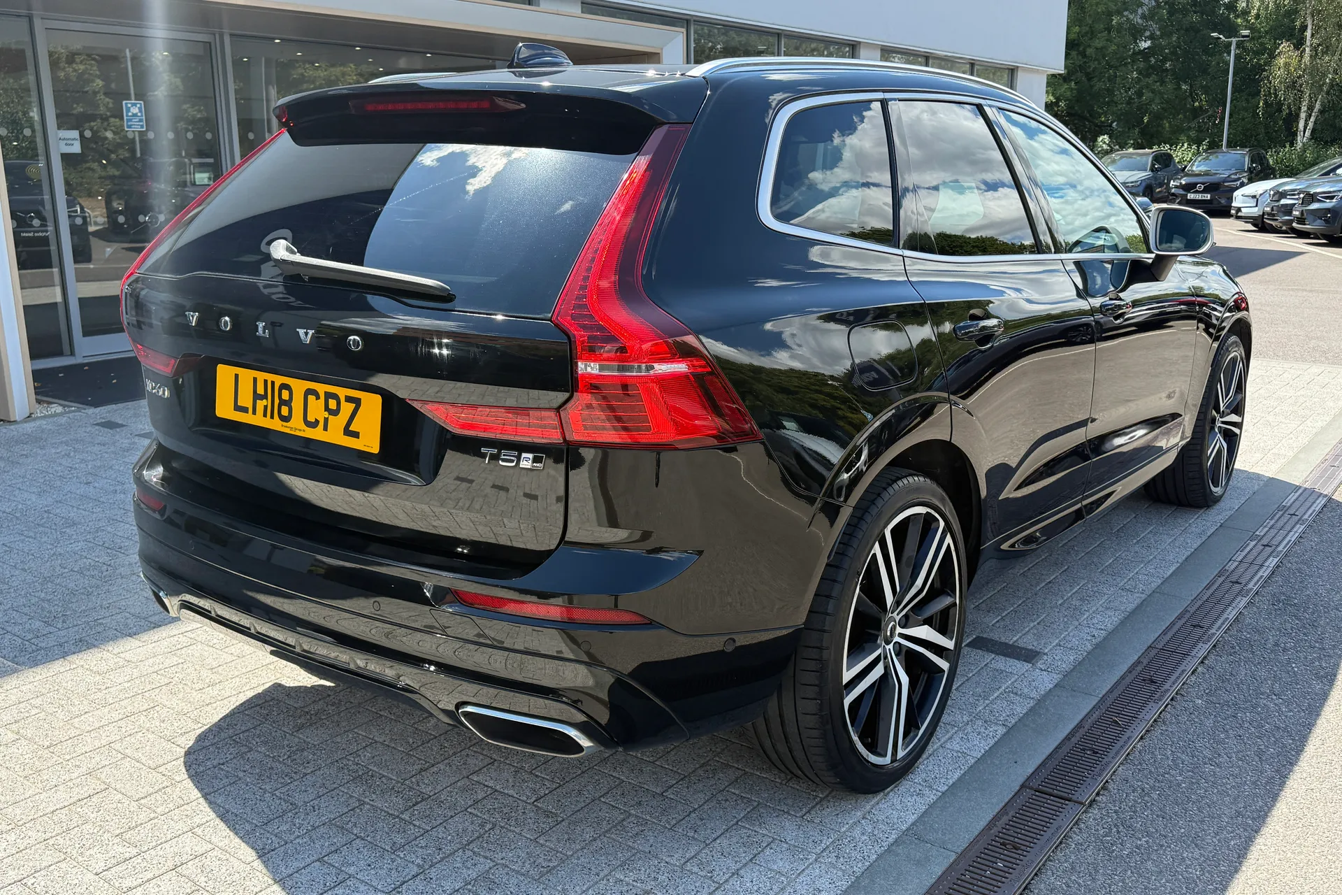 Volvo XC60 thumbnail image number 8