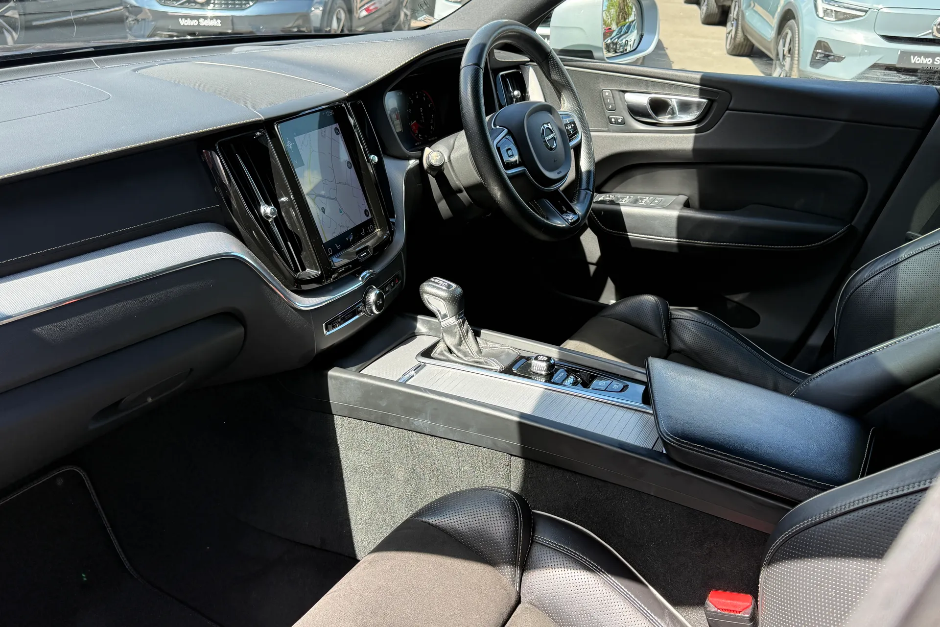 Volvo XC60 thumbnail image number 27