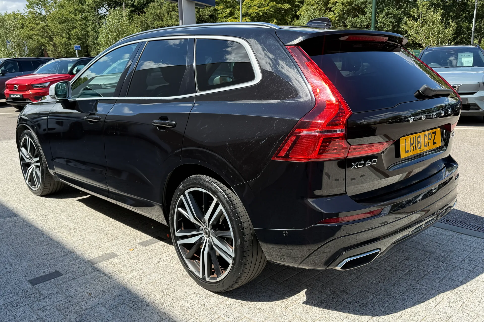 Volvo XC60 thumbnail image number 10