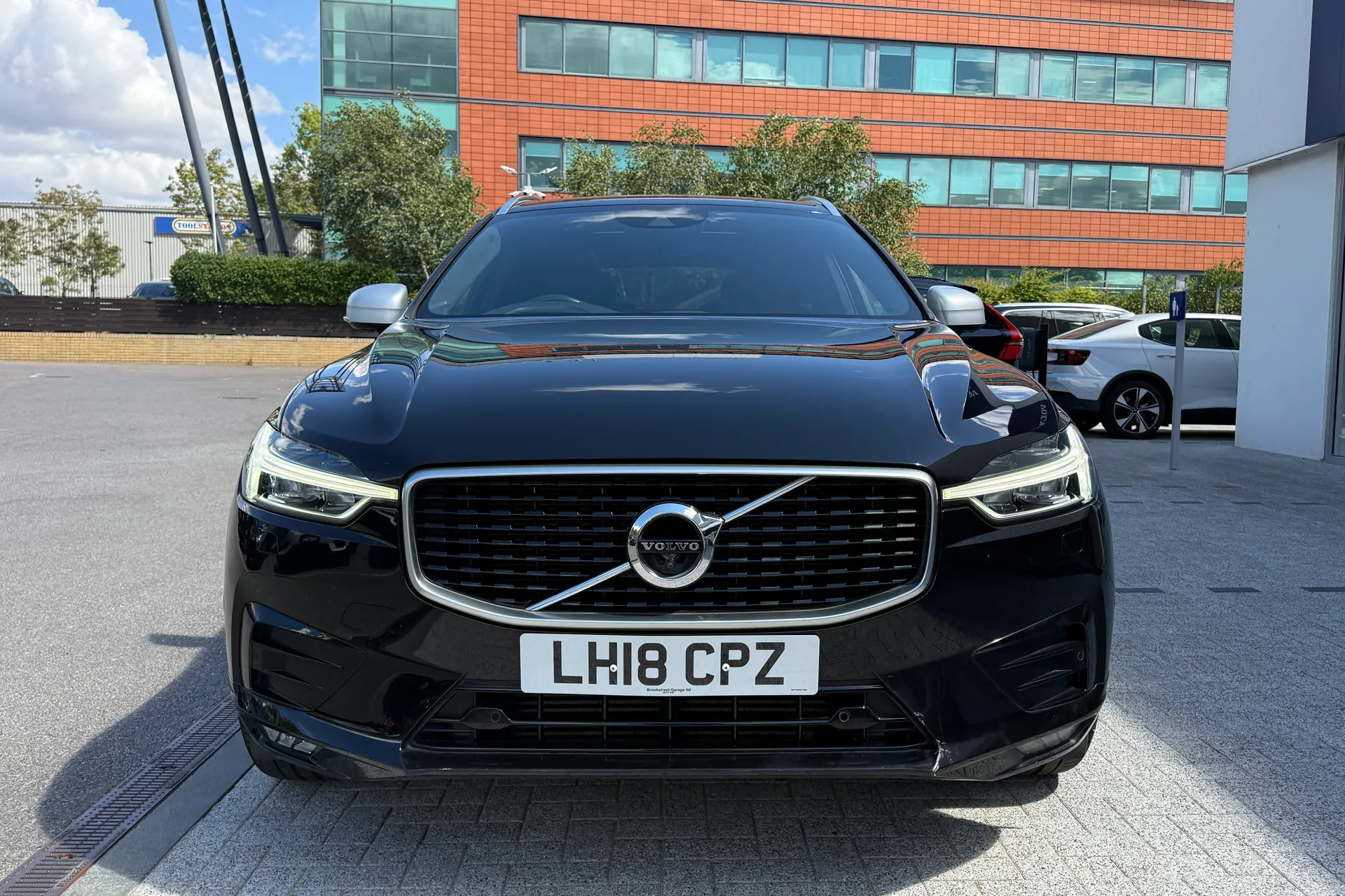Volvo XC60 thumbnail image number 13