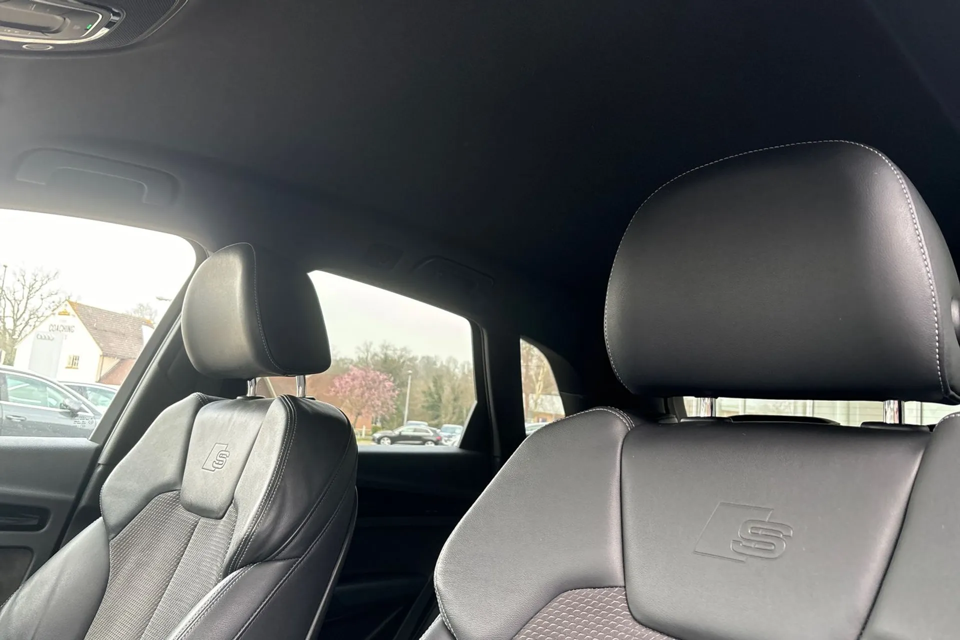 Audi Q5 thumbnail image number 29