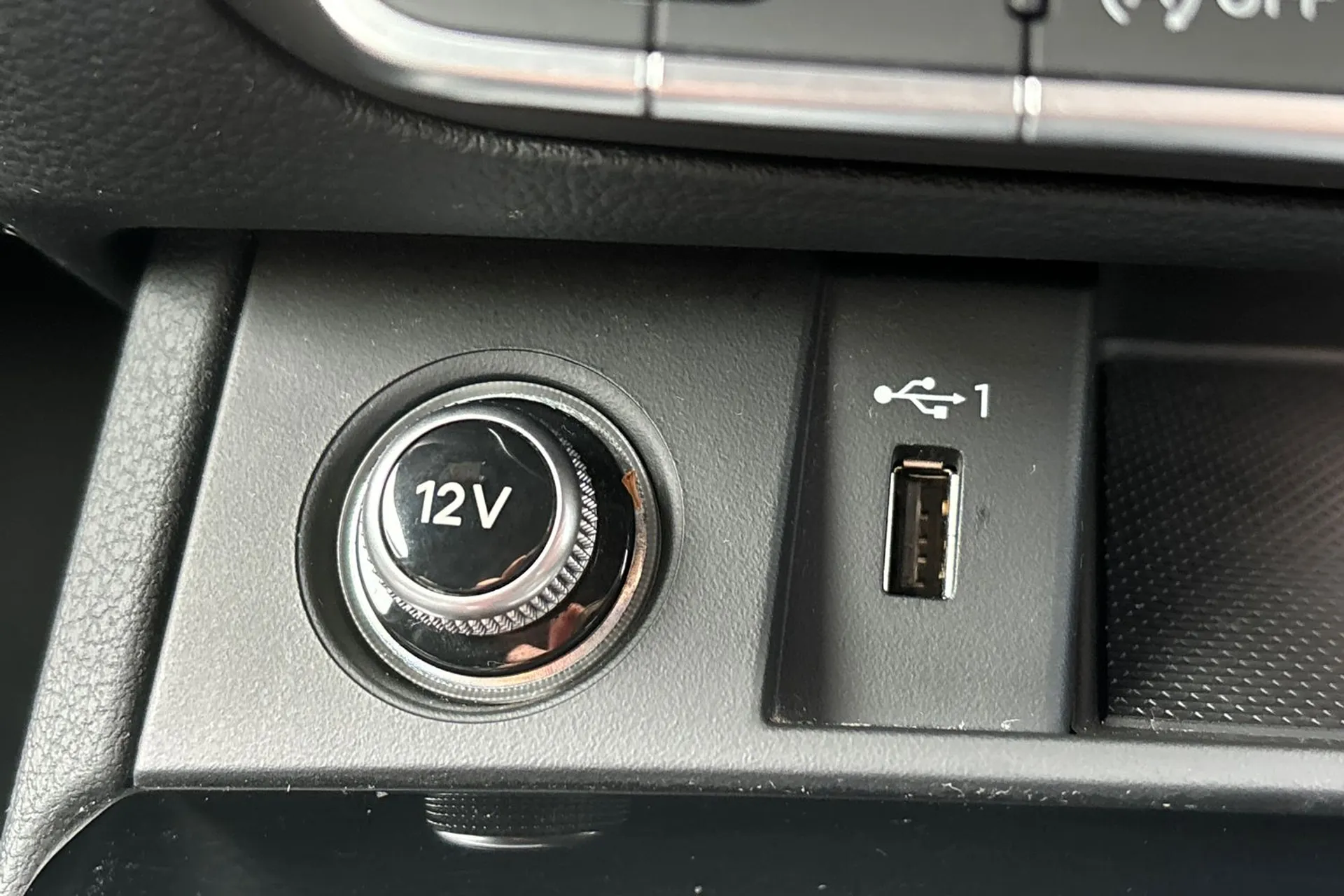 Audi Q5 thumbnail image number 44