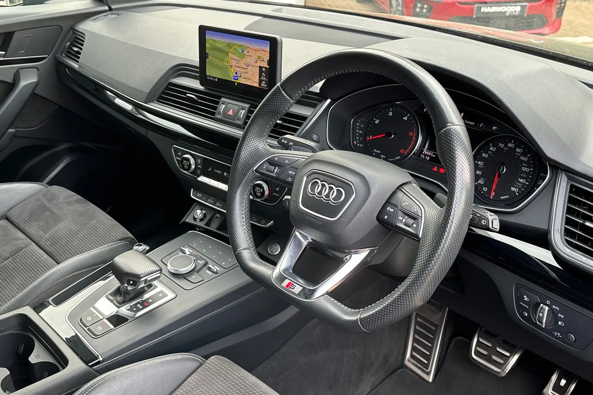 Audi Q5 thumbnail image number 26
