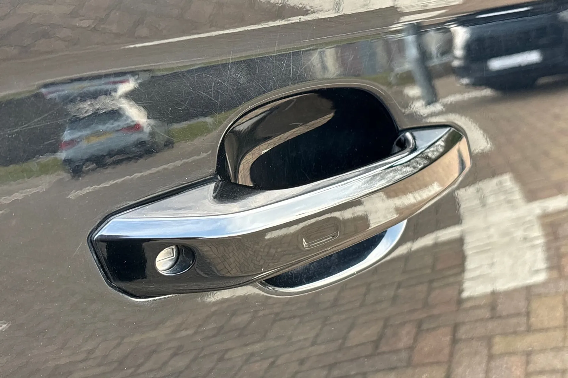 Audi Q5 thumbnail image number 16