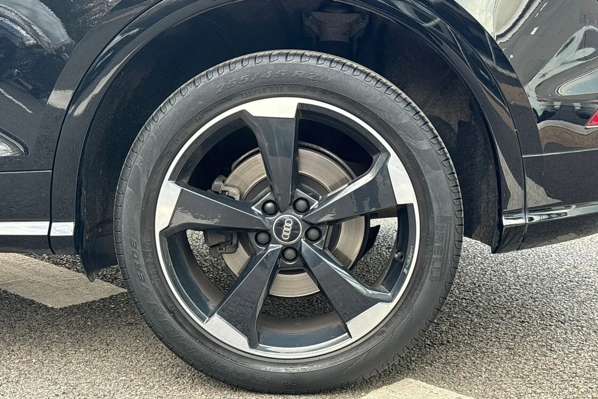 Audi Q5 thumbnail image number 13