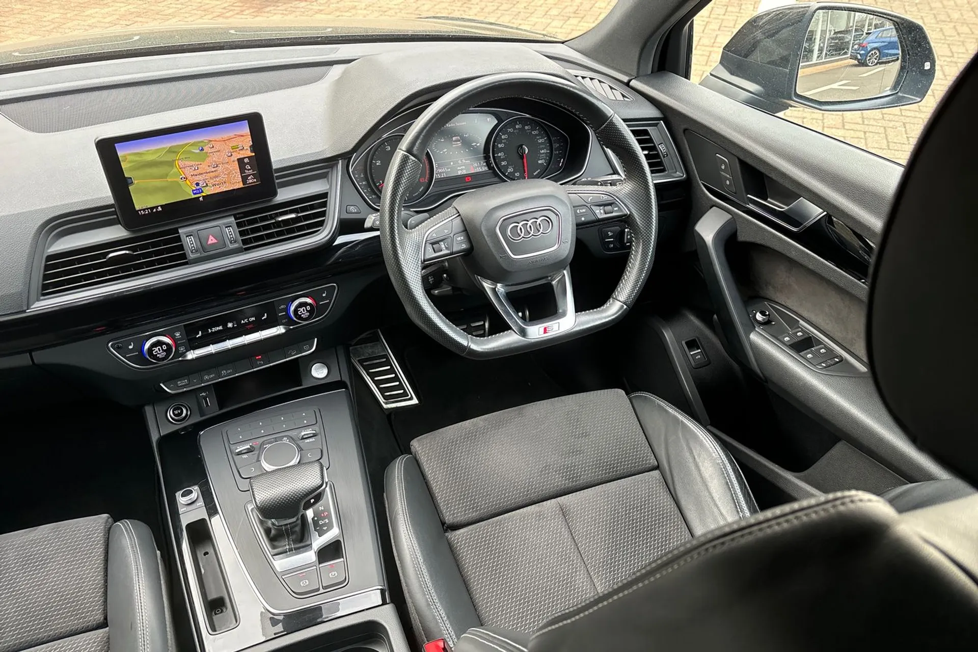 Audi Q5 thumbnail image number 34