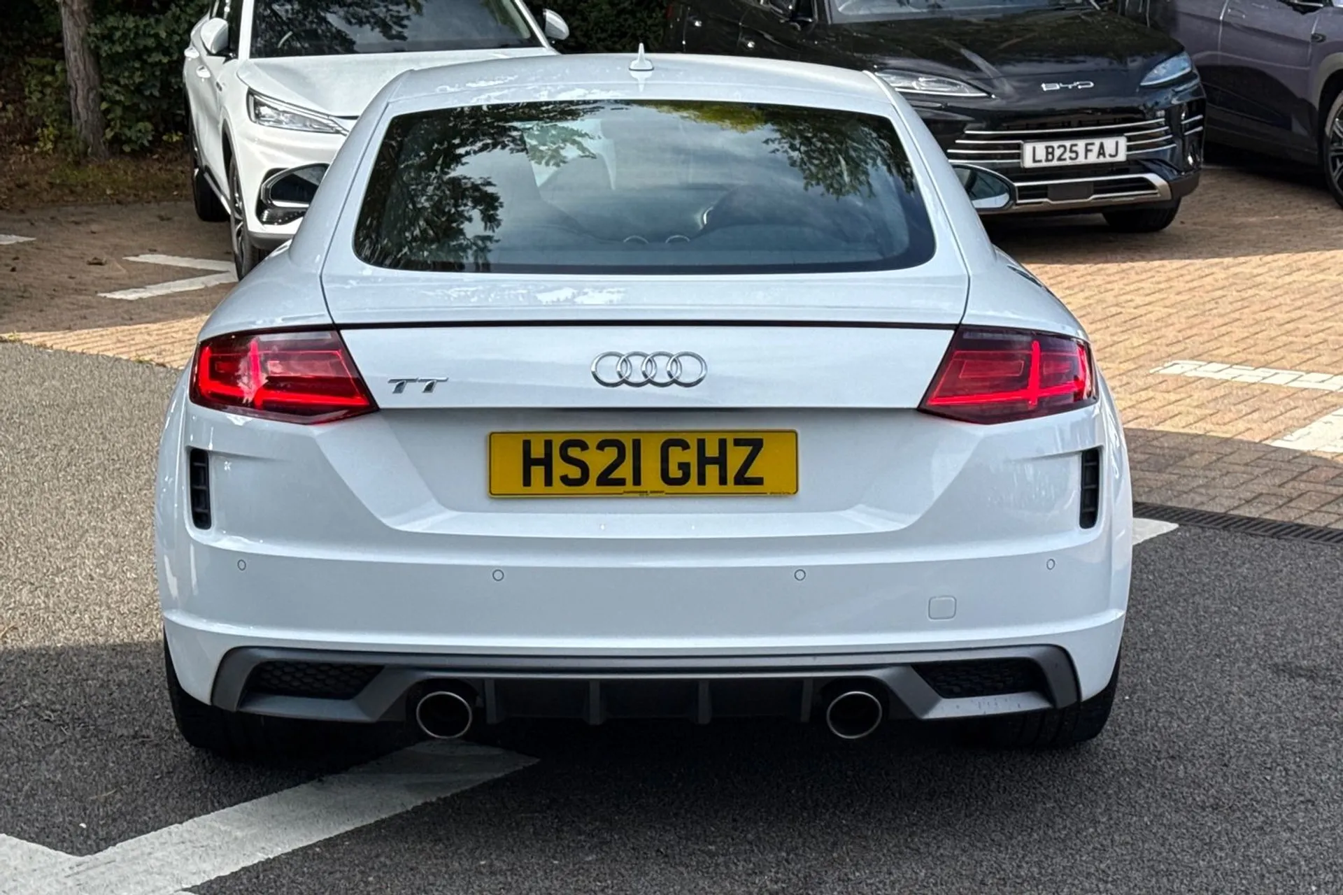 Audi TT thumbnail image number 5