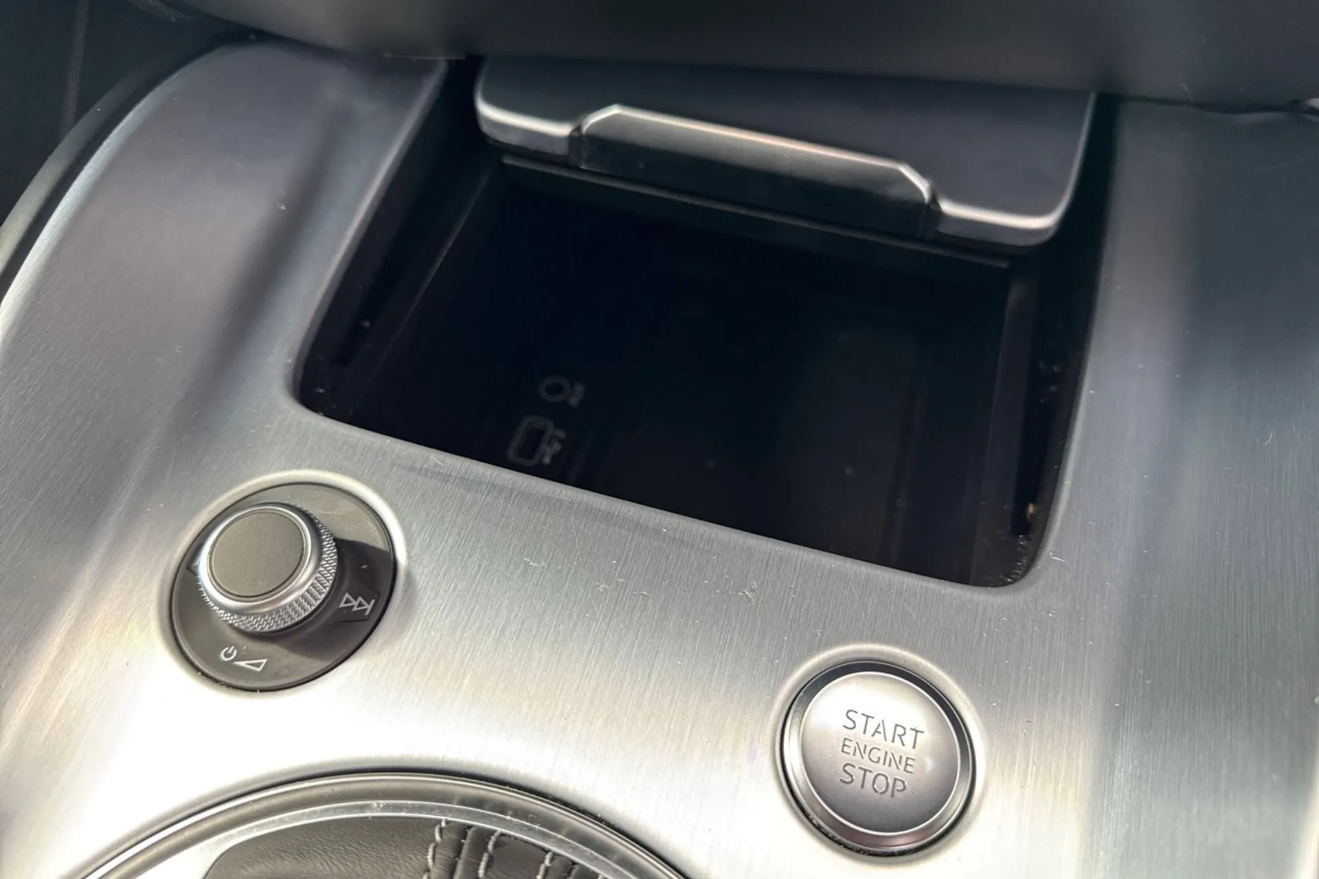 Audi TT thumbnail image number 49