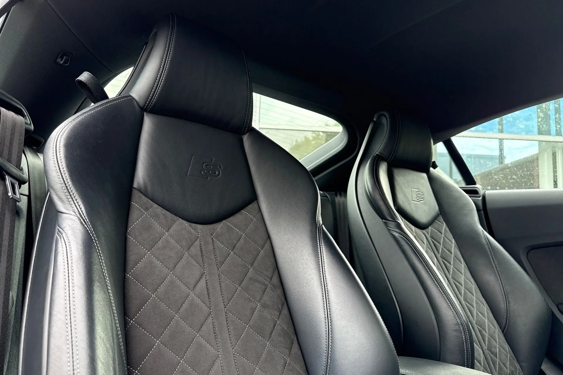 Audi TT thumbnail image number 54