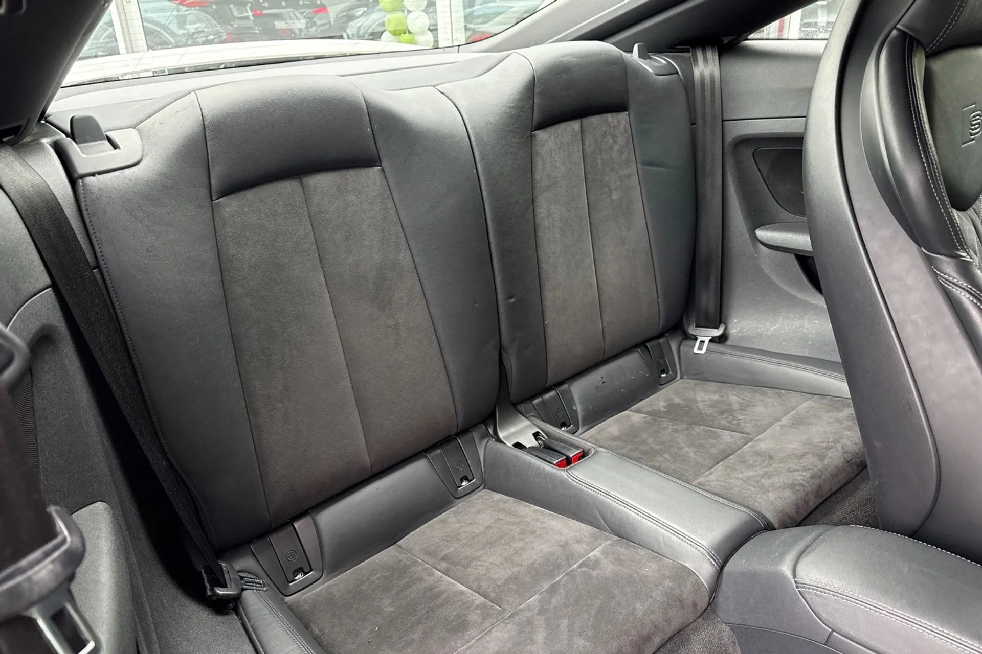 Audi TT thumbnail image number 15