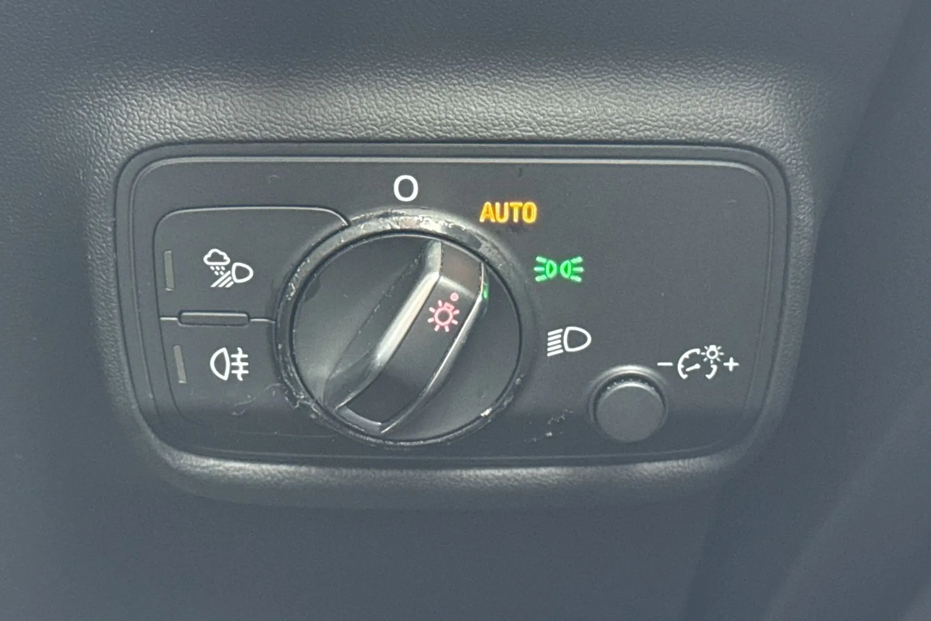 Audi TT thumbnail image number 62