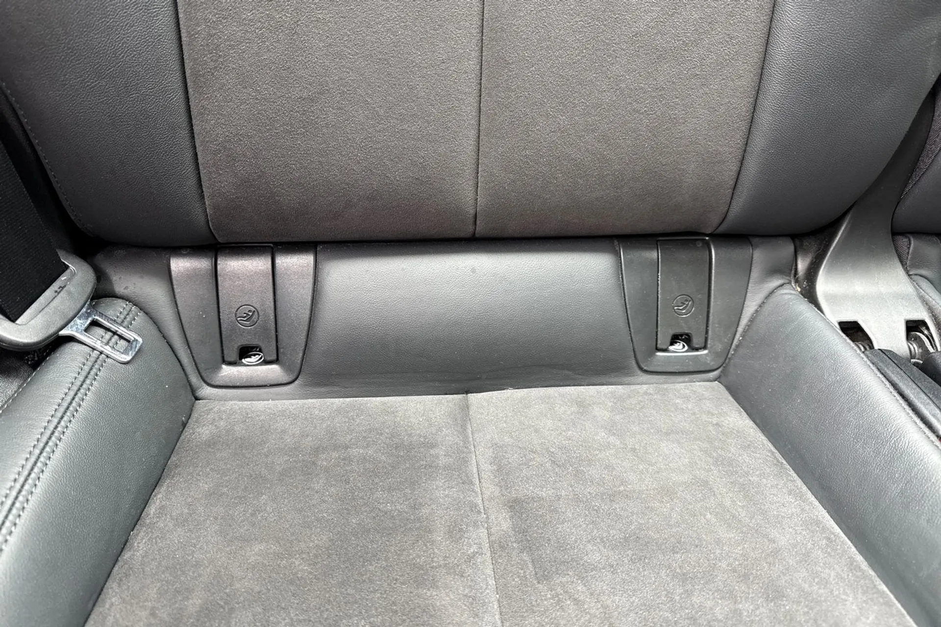 Audi TT thumbnail image number 23