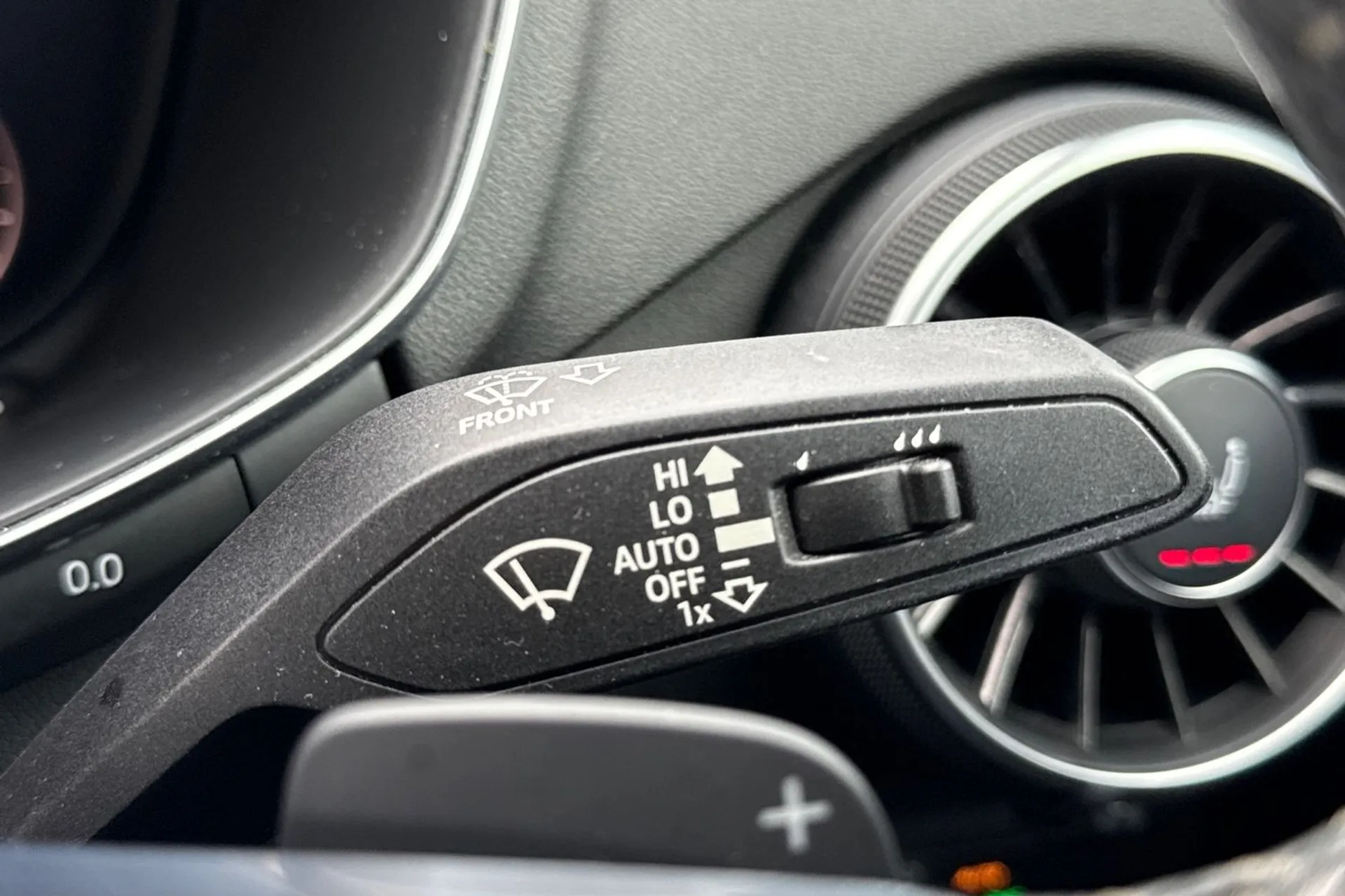 Audi TT thumbnail image number 61