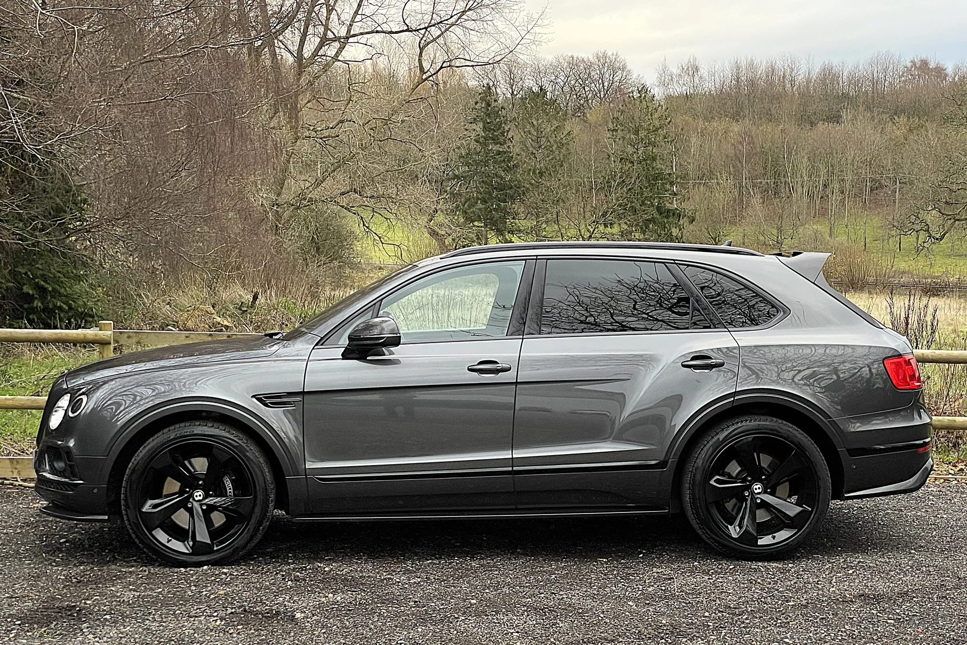 Bentley BENTAYGA thumbnail image number 52