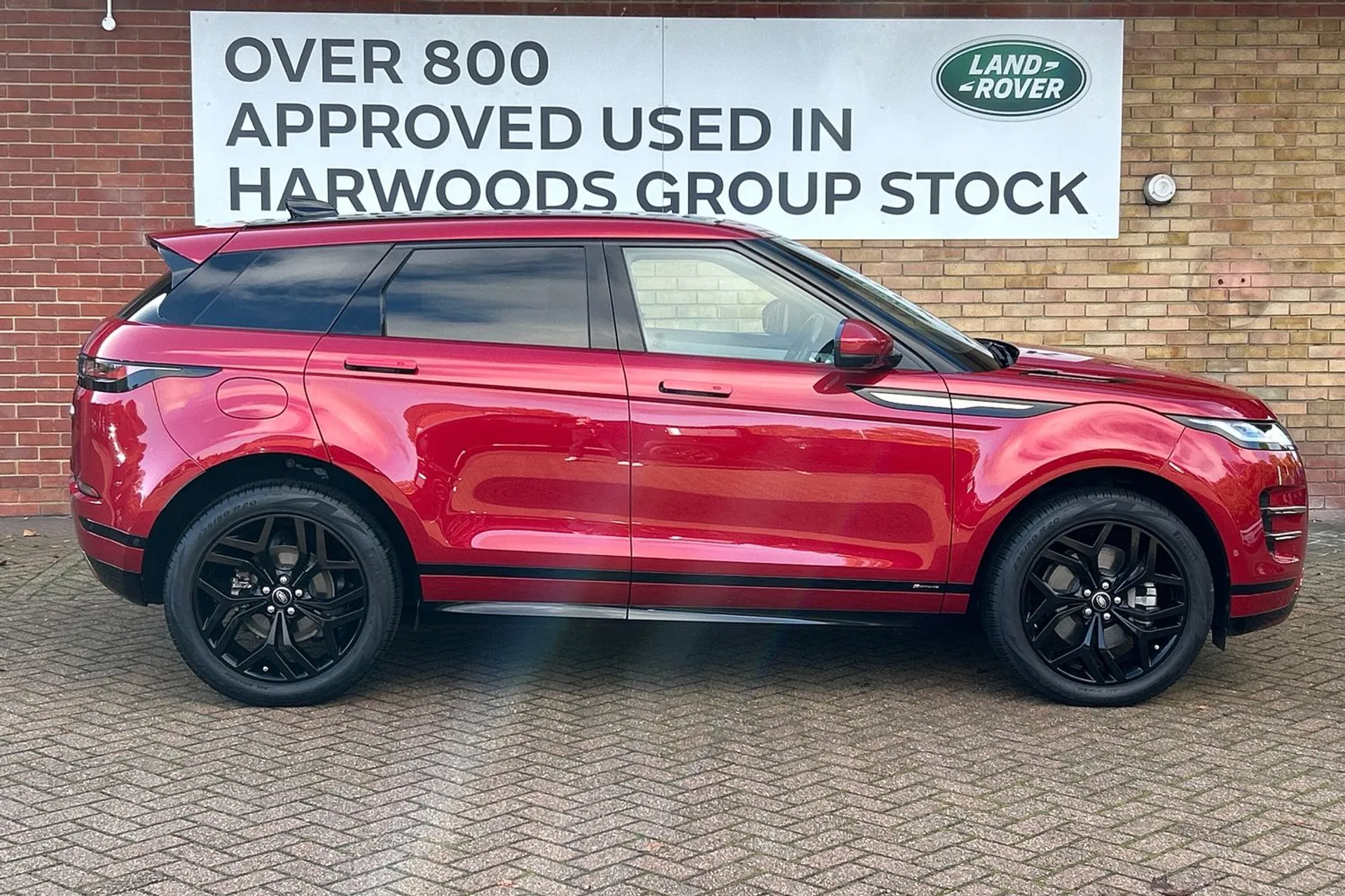 LAND ROVER RANGE ROVER EVOQUE thumbnail image number 2