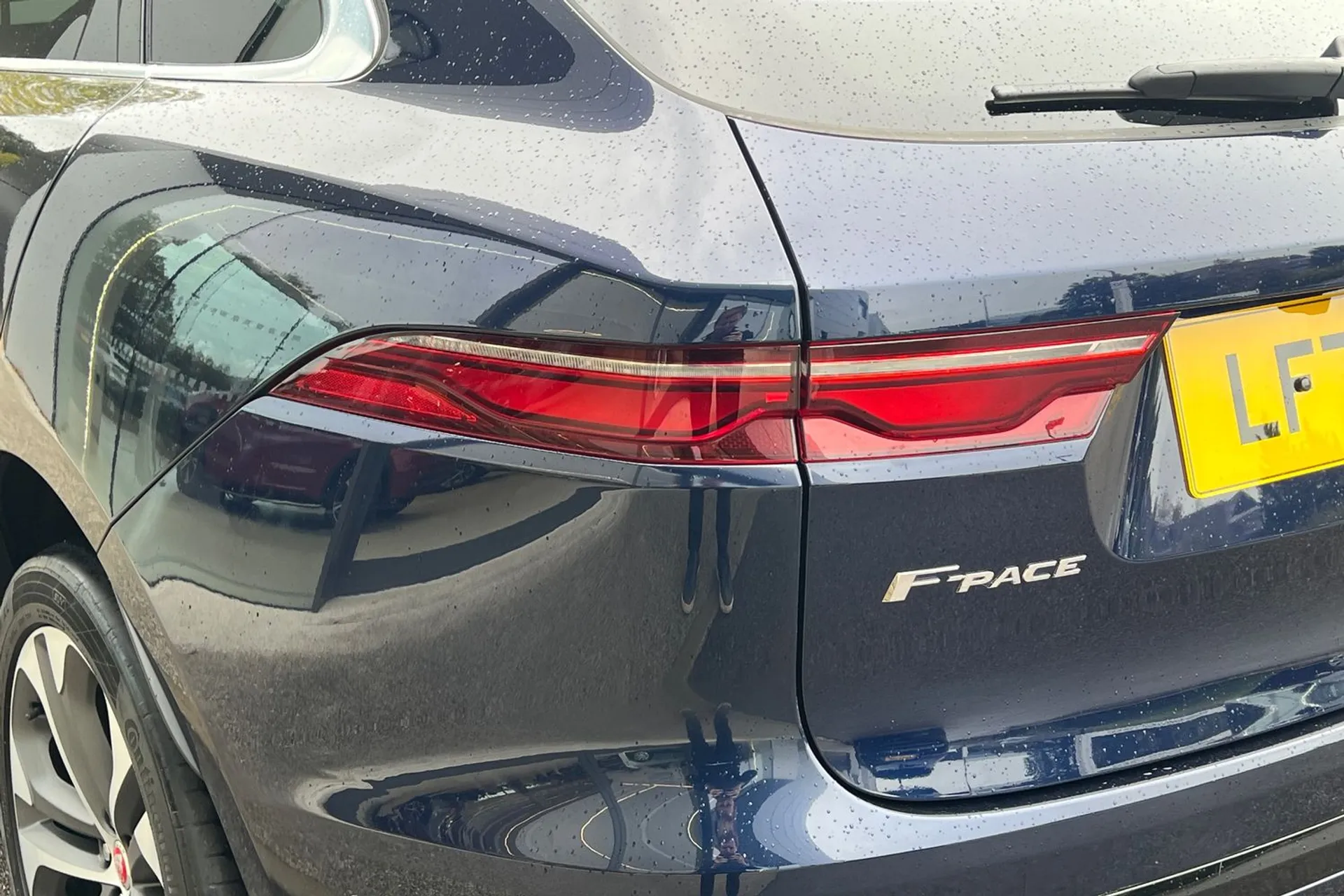 Jaguar F-PACE thumbnail image number 60